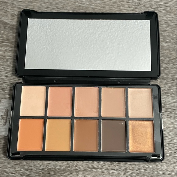 Chicosmetic Cream Contour Palette - Picture 2 of 3
